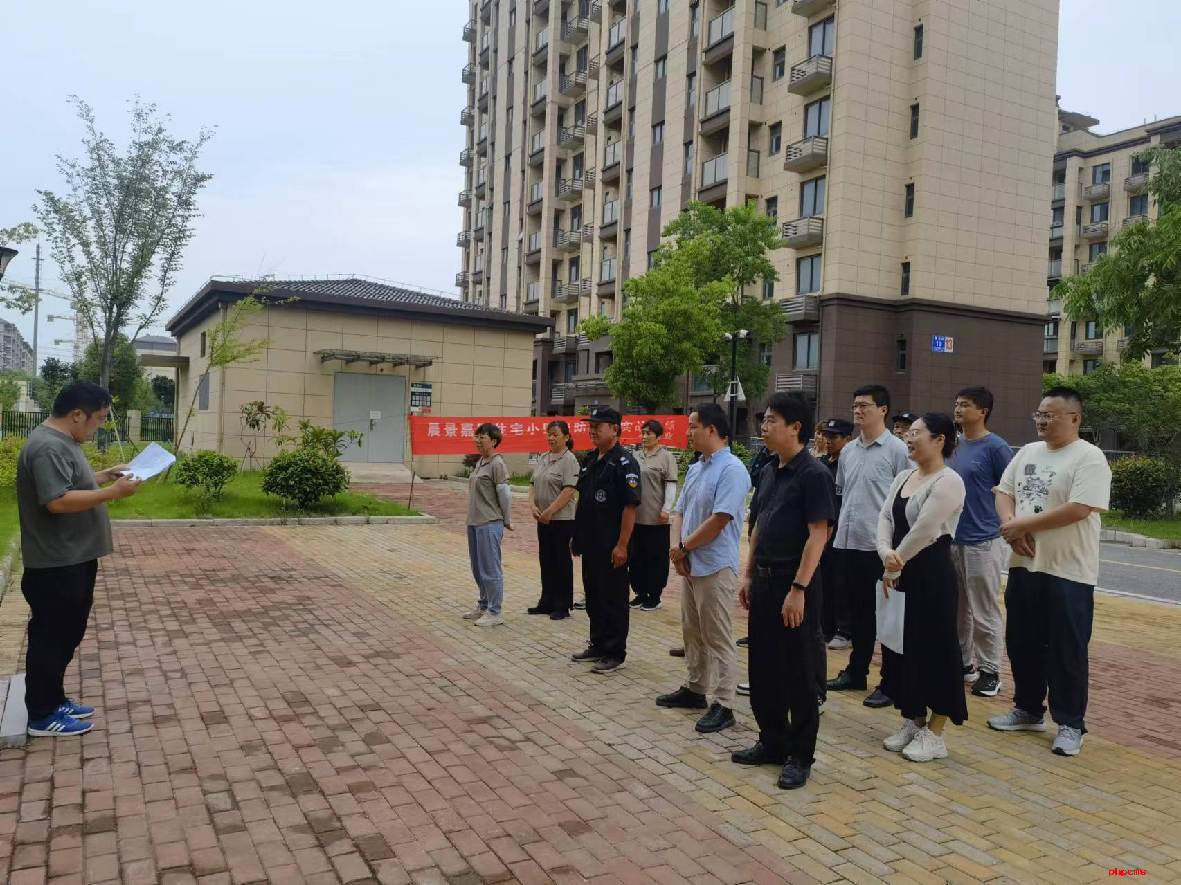 筑牢安全防线，守护居民平安